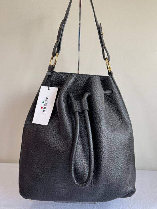 Amerai Handbags - AMERAI Made in Italy 100% Italian Leather Linea Bucket Bag NWT